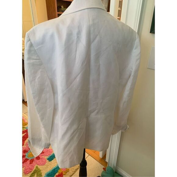 Nine West Women’s Notch Collar Linen Jacket with Cuff - Picture 7 of 8